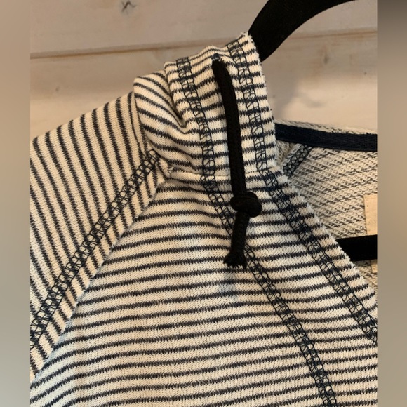 Blue 84 | White & Blue Striped Hoodie - Picture 4 of 7